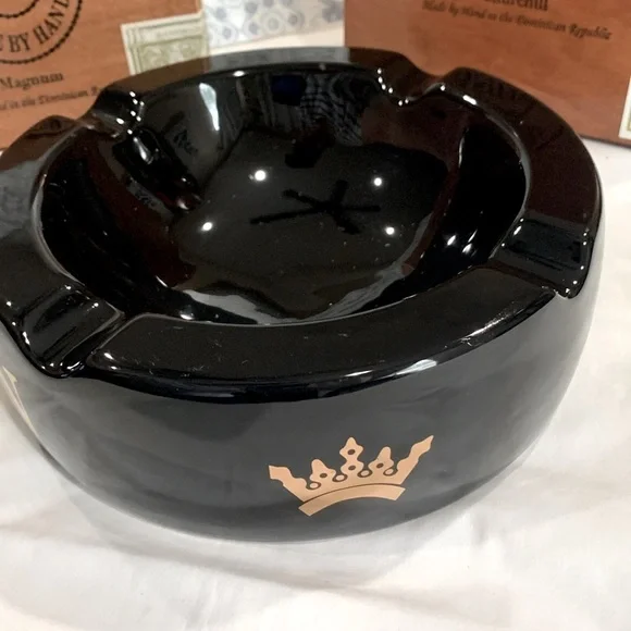 🔹Ashton Large Ceramic Ashtray… - Picture 2 of 10
